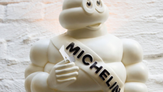 w-EET-je welk Nederlands restaurant als eerste een Michelinster ontving?