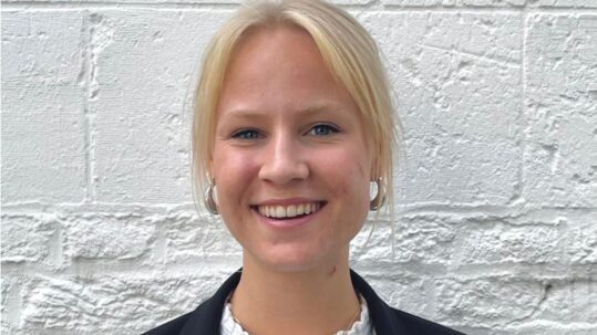Aukje Tinbergen team collega